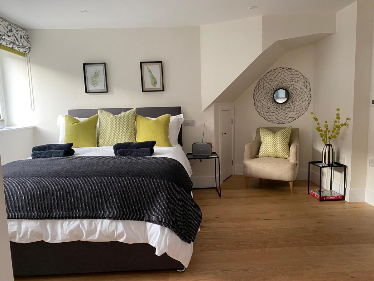 New Studio Apartment - Minutes Walk To Cathedral Salisbury Buitenkant foto
